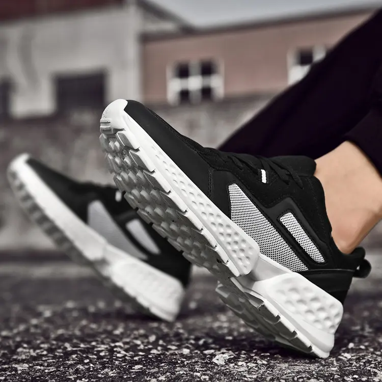 Fujian Factory Soft MD Outsole Breathable Mesh Upper Outdoor Walking Men Sports Shoes Sneakers